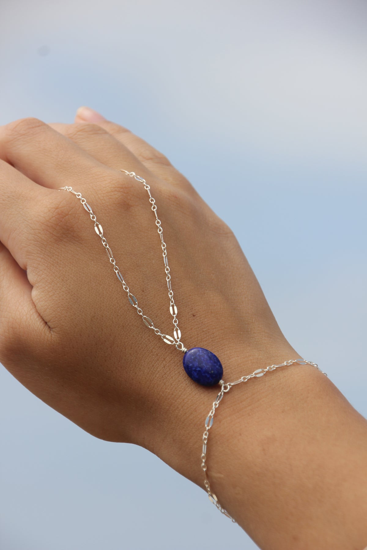Azul hand chain