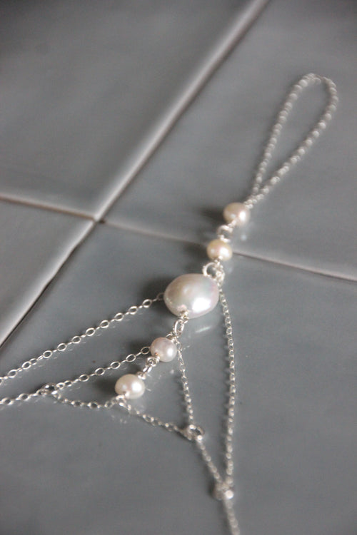 Celeste hand chain