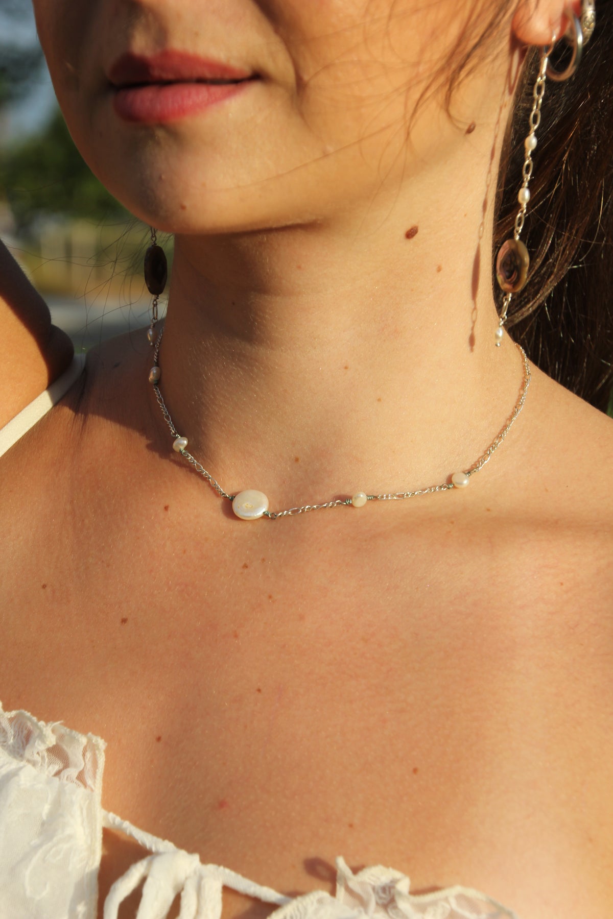 Dainty pearl choker